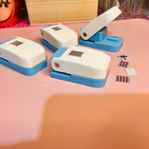Mini Perforadora con forma de sello